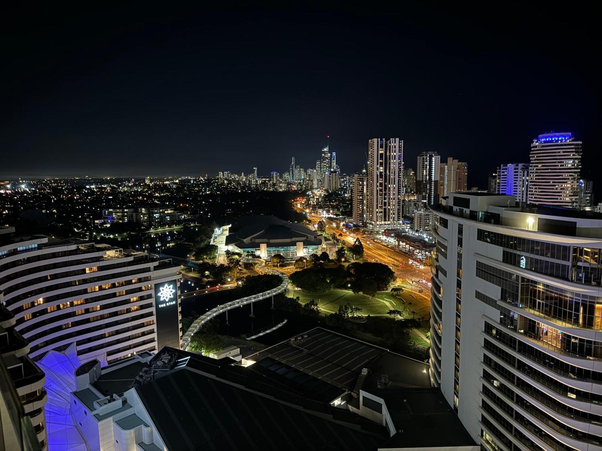 Lamour Ocean View Apartment I In Casino Broadbeach - Free Parking-195Cm Gold Coast Exterior photo
